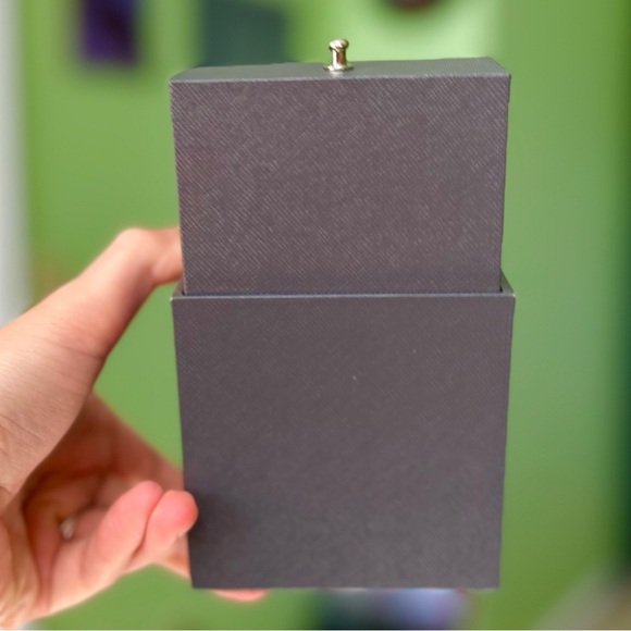 Encased Red Faux Floral Sliding Drawer Jewelry Box Ring Cute Danity Holder - Picture 6 of 6